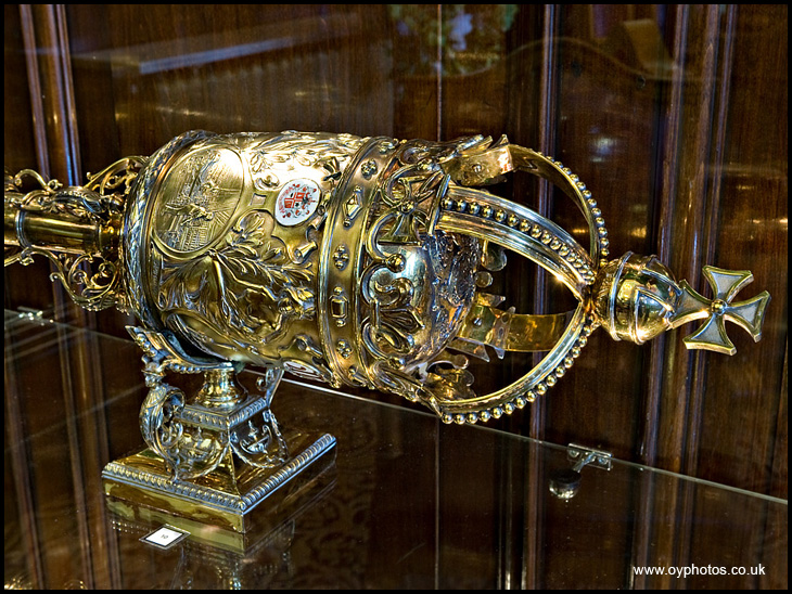 Leigh Sceptre
